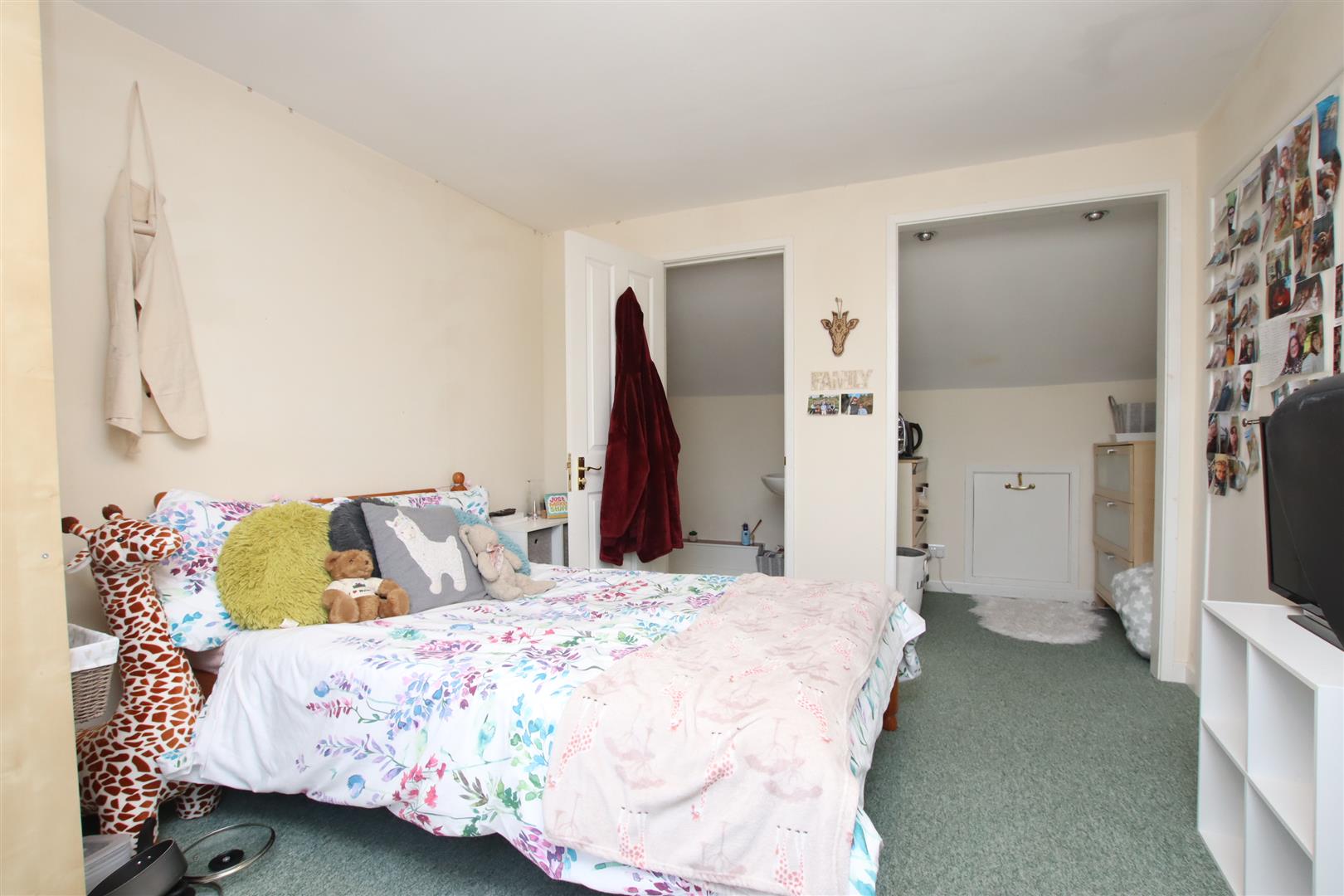 Coronation Avenue, Bath, BA2